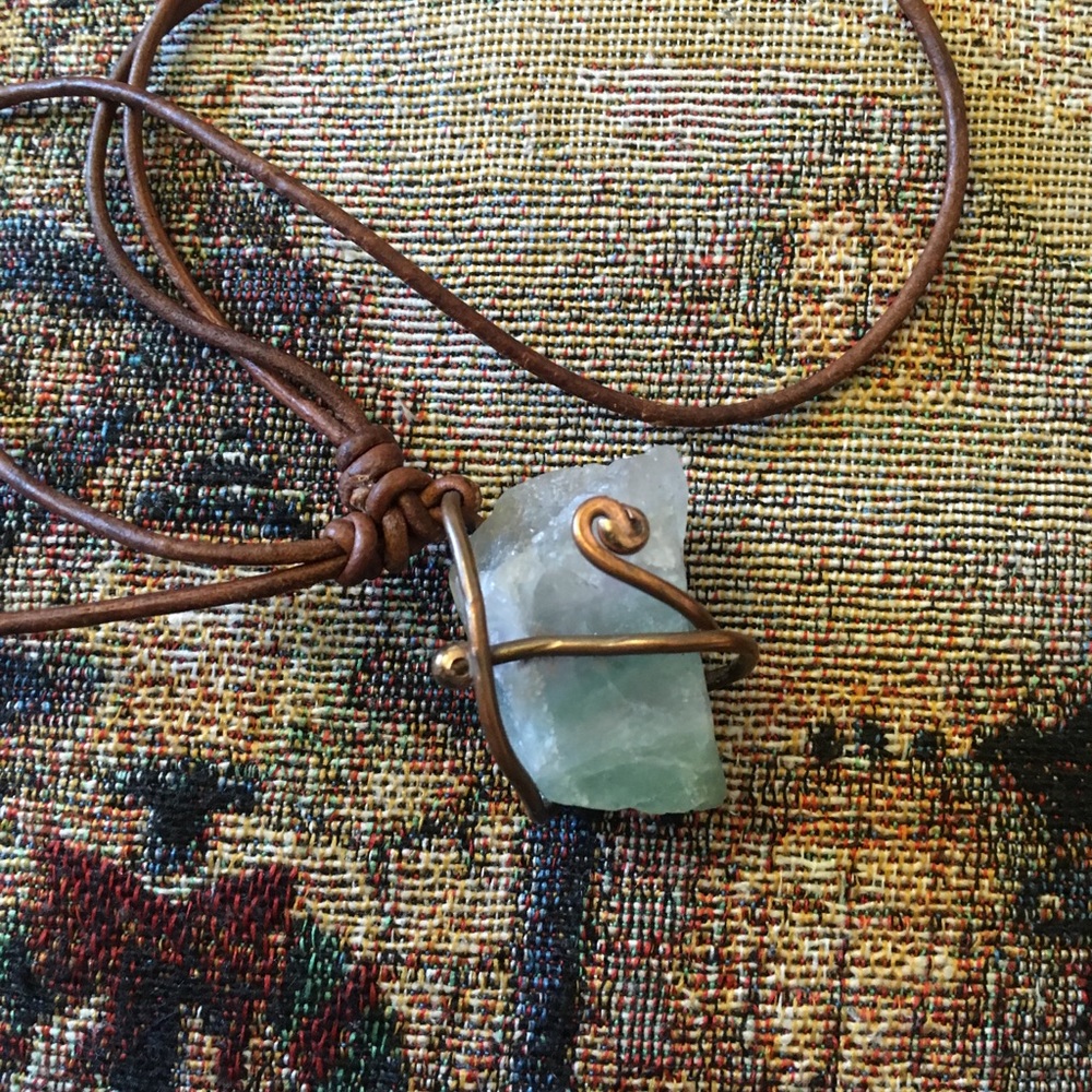 FLUORITE CRYSTAL WRAP NECKLACE Leather Lace